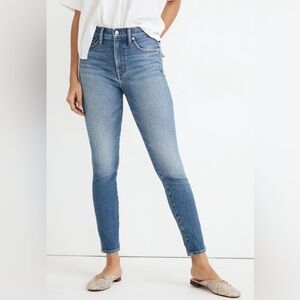 Madewell 10” High Rise Skinny Crop in Bradfield